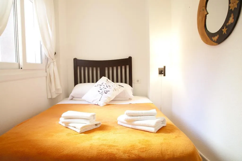 Apartamentos Carolina توريمولينوس 0*,