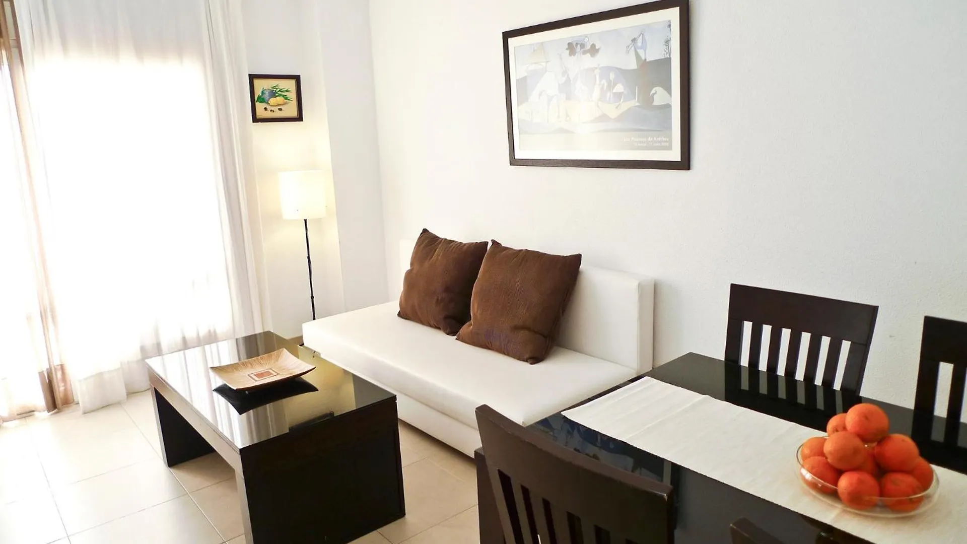Apartamentos Carolina توريمولينوس إسبانيا
