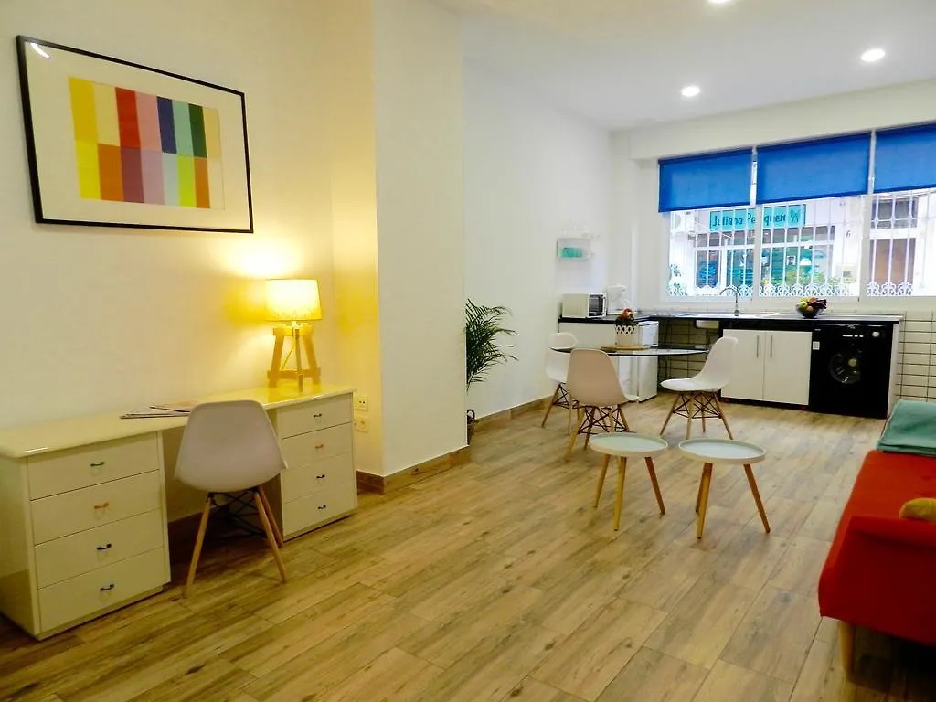 شقة Apartamentos Carolina توريمولينوس
