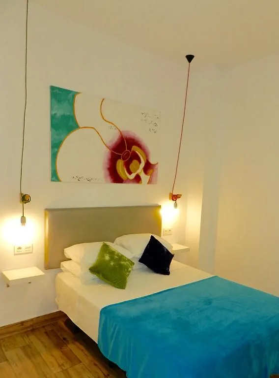 Apartamentos Carolina توريمولينوس