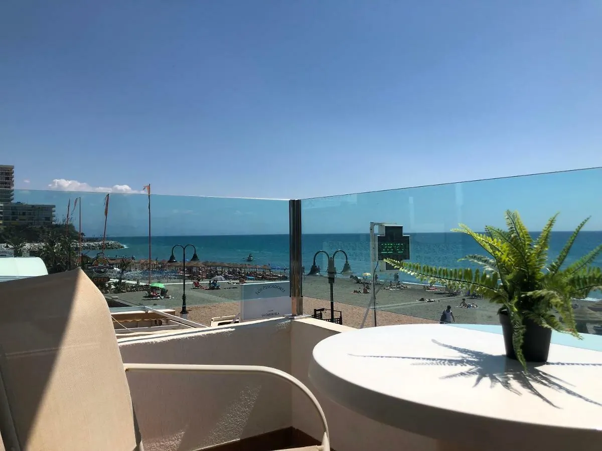 Apartamentos Carolina توريمولينوس