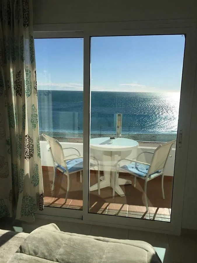 Apartamentos Carolina توريمولينوس