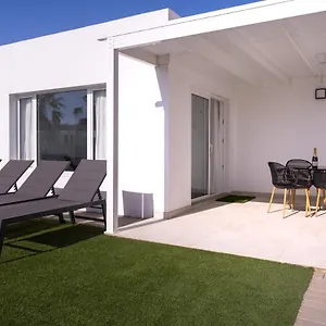 rooms-suites-princesa-mercedes.puertodelcarmen-hotels.org/